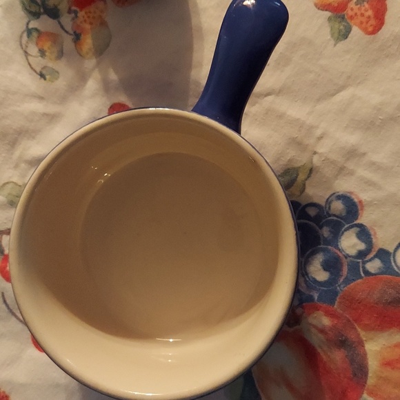 Vintage Oxford Stoneware Handled Bowl - Picture 5 of 6